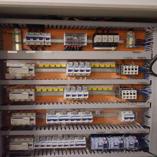 Verificação De Painéis Elétricos??